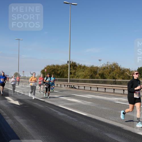 03.10.2025 - Köhlbrandbrückenlauf Julia Fischer http://msf.ph/oto/9014493 03.10.2025 13:09:55 Position 3  meine-sportfotos.de