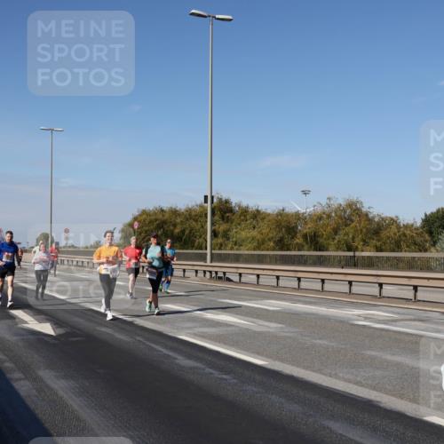 03.10.2025 - Köhlbrandbrückenlauf Julia Fischer http://msf.ph/oto/9014495 03.10.2025 13:09:56 Position 3 5215 meine-sportfotos.de