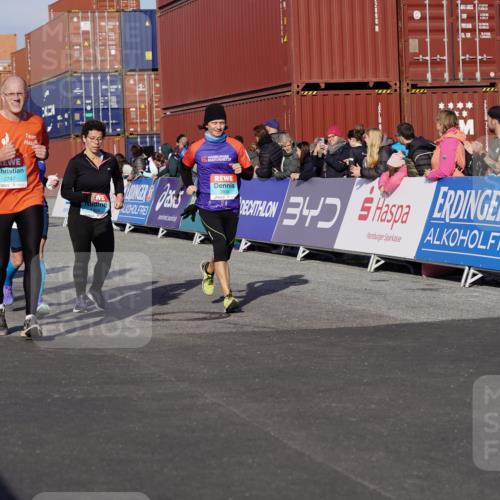 03.10.2025 - Köhlbrandbrückenlauf Michael Burmester http://msf.ph/oto/9014523 03.10.2025 10:14:33 Ziel 1305, 1598, 1820, 2230, 2747, 2938, 2951, 2986, 3461, 3645, 3843 meine-sportfotos.de