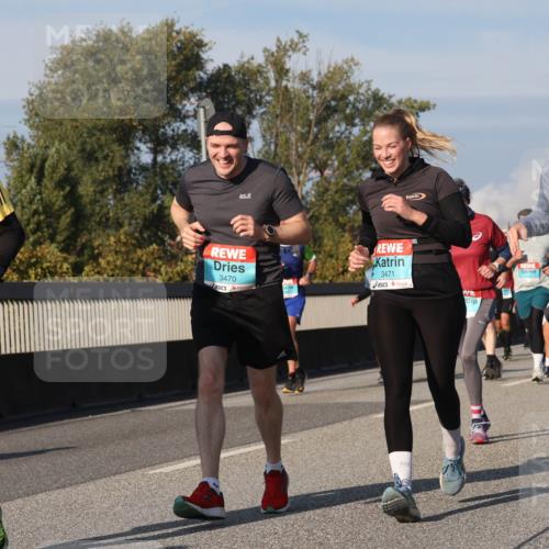 03.10.2025 - Köhlbrandbrückenlauf Luisa Fischer http://msf.ph/oto/9014524 03.10.2025 10:58:52 Position 3 1922, 3470, 3471, 3037 meine-sportfotos.de