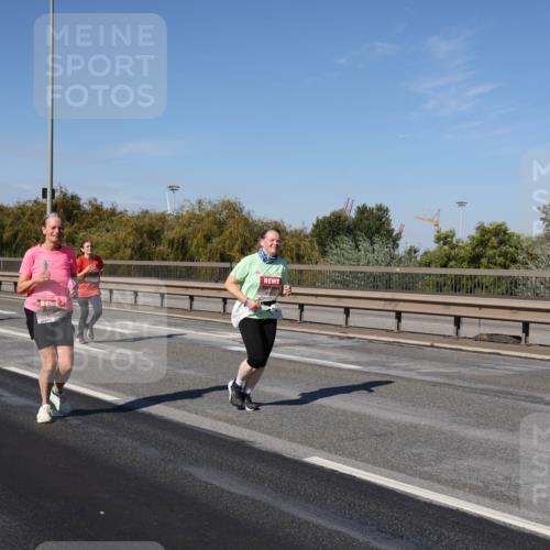 03.10.2025 - Köhlbrandbrückenlauf Julia Fischer http://msf.ph/oto/9014531 03.10.2025 13:10:05 Position 3  meine-sportfotos.de