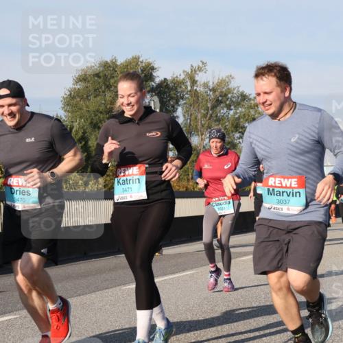 03.10.2025 - Köhlbrandbrückenlauf Luisa Fischer http://msf.ph/oto/9014532 03.10.2025 10:58:53 Position 3 3470, 3471, 1633, 3037 meine-sportfotos.de