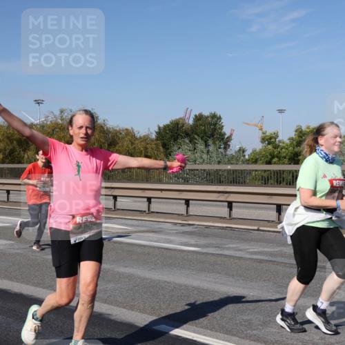 03.10.2025 - Köhlbrandbrückenlauf Julia Fischer http://msf.ph/oto/9014538 03.10.2025 13:10:06 Position 3 6140 meine-sportfotos.de