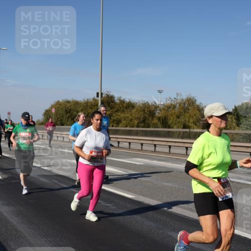 03.10.2025 - Köhlbrandbrückenlauf Julia Fischer http://msf.ph/oto/9014580 03.10.2025 13:10:14 Position 3 5165 meine-sportfotos.de