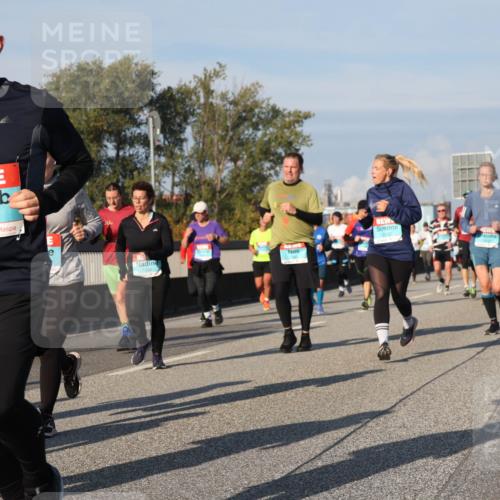 03.10.2025 - Köhlbrandbrückenlauf Luisa Fischer http://msf.ph/oto/9014588 03.10.2025 10:58:59 Position 3 1892, 22, 30 meine-sportfotos.de
