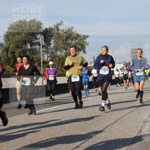 03.10.2025 - Köhlbrandbrückenlauf Luisa Fischer http://msf.ph/oto/9014590 03.10.2025 10:58:59 Position 3 1714, 2230 meine-sportfotos.de