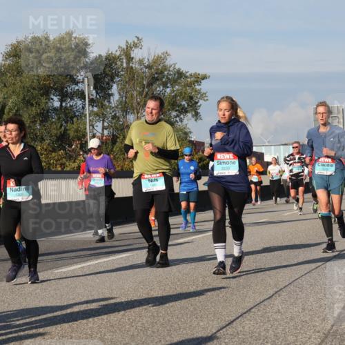 03.10.2025 - Köhlbrandbrückenlauf Luisa Fischer http://msf.ph/oto/9014596 03.10.2025 10:59:00 Position 3 1195, 1305, 1665, 2230, 3372 meine-sportfotos.de