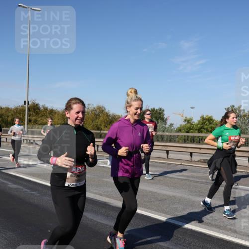 03.10.2025 - Köhlbrandbrückenlauf Julia Fischer http://msf.ph/oto/9014606 03.10.2025 13:10:22 Position 3 6451 meine-sportfotos.de