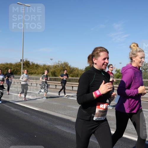 03.10.2025 - Köhlbrandbrückenlauf Julia Fischer http://msf.ph/oto/9014609 03.10.2025 13:10:22 Position 3 6451 meine-sportfotos.de