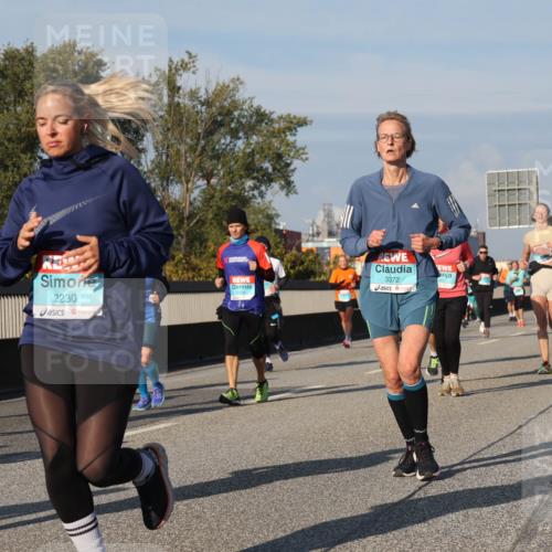 03.10.2025 - Köhlbrandbrückenlauf Luisa Fischer http://msf.ph/oto/9014613 03.10.2025 10:59:01 Position 3 2025, 1665, 2230, 3372, 2938 meine-sportfotos.de