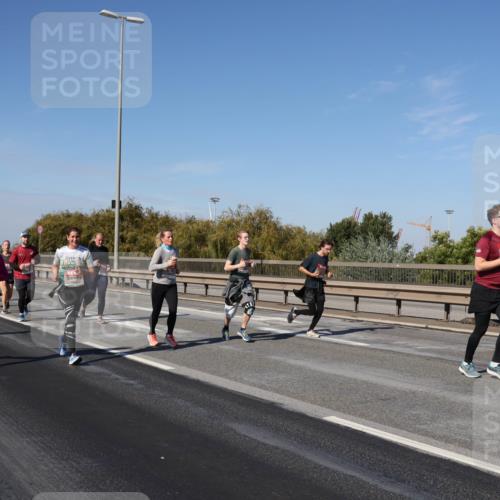 03.10.2025 - Köhlbrandbrückenlauf Julia Fischer http://msf.ph/oto/9014614 03.10.2025 13:10:23 Position 3  meine-sportfotos.de