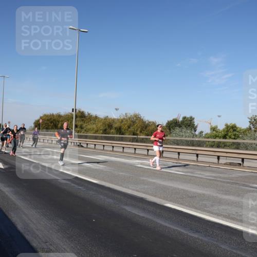 03.10.2025 - Köhlbrandbrückenlauf Julia Fischer http://msf.ph/oto/9014661 03.10.2025 13:10:34 Position 3  meine-sportfotos.de