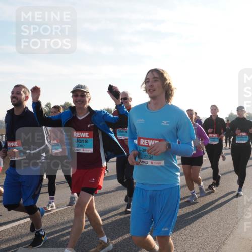 03.10.2025 - Köhlbrandbrückenlauf Fabian Wolf http://msf.ph/oto/9014666 03.10.2025 09:24:48 Position 3 2382, 3, 10, 2013, 1483, 2384, 32284, 2271 meine-sportfotos.de