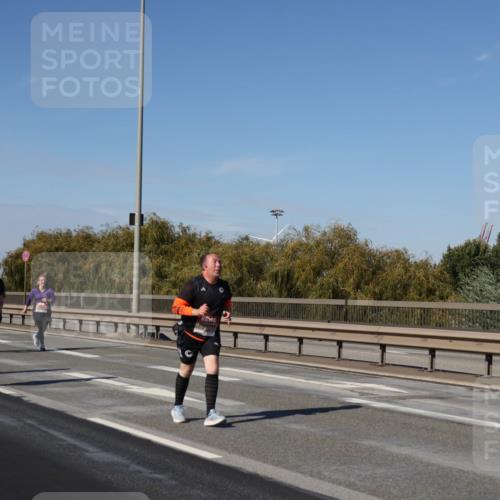 03.10.2025 - Köhlbrandbrückenlauf Julia Fischer http://msf.ph/oto/9014670 03.10.2025 13:10:35 Position 3  meine-sportfotos.de
