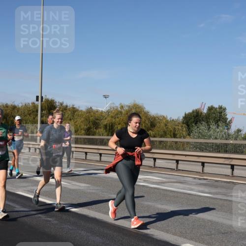 03.10.2025 - Köhlbrandbrückenlauf Julia Fischer http://msf.ph/oto/9014689 03.10.2025 13:10:39 Position 3  meine-sportfotos.de