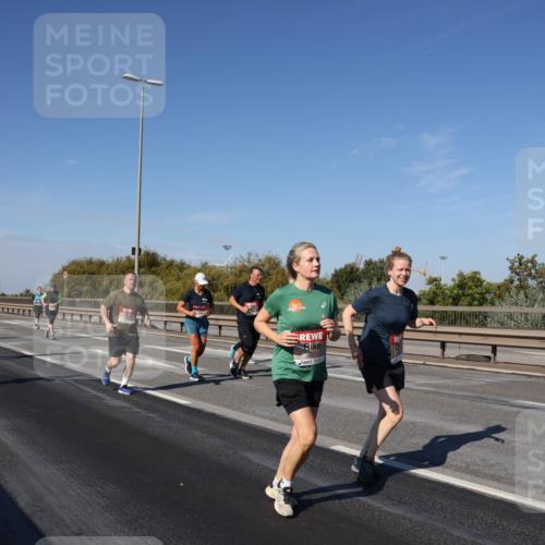 03.10.2025 - Köhlbrandbrückenlauf Julia Fischer http://msf.ph/oto/9014702 03.10.2025 13:10:40 Position 3  meine-sportfotos.de