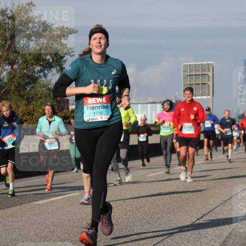 03.10.2025 - Köhlbrandbrückenlauf Luisa Fischer http://msf.ph/oto/9014719 03.10.2025 10:59:12 Position 3 3645, 2225, 1735 meine-sportfotos.de