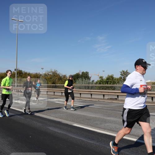 03.10.2025 - Köhlbrandbrückenlauf Julia Fischer http://msf.ph/oto/9014748 03.10.2025 13:10:46 Position 3  meine-sportfotos.de