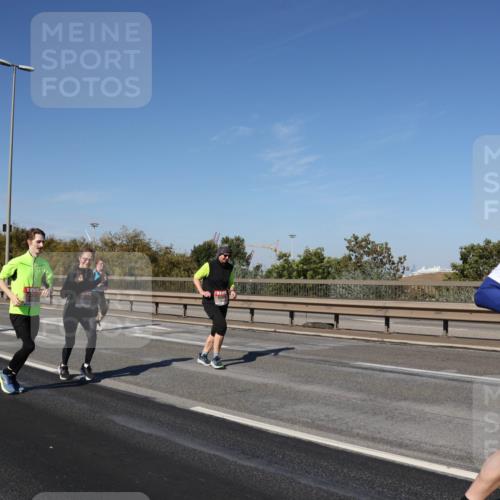 03.10.2025 - Köhlbrandbrückenlauf Julia Fischer http://msf.ph/oto/9014750 03.10.2025 13:10:46 Position 3 6698 meine-sportfotos.de