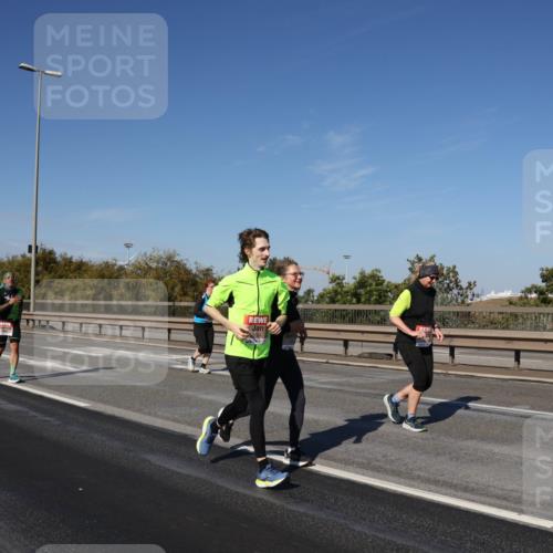 03.10.2025 - Köhlbrandbrückenlauf Julia Fischer http://msf.ph/oto/9014759 03.10.2025 13:10:47 Position 3  meine-sportfotos.de