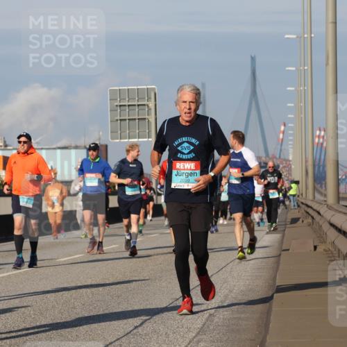 03.10.2025 - Köhlbrandbrückenlauf Luisa Fischer http://msf.ph/oto/9014765 03.10.2025 10:59:16 Position 3 6, 2699 meine-sportfotos.de