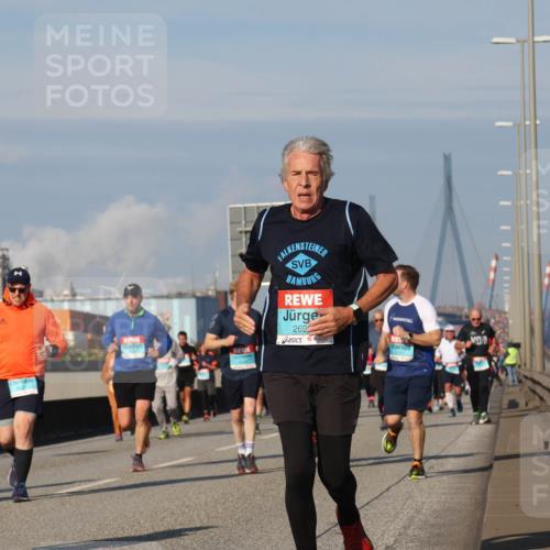 03.10.2025 - Köhlbrandbrückenlauf Luisa Fischer http://msf.ph/oto/9014777 03.10.2025 10:59:17 Position 3 269, 2171 meine-sportfotos.de