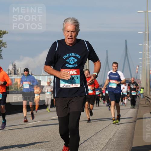 03.10.2025 - Köhlbrandbrückenlauf Luisa Fischer http://msf.ph/oto/9014789 03.10.2025 10:59:18 Position 3 2699 meine-sportfotos.de