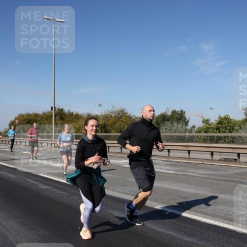 03.10.2025 - Köhlbrandbrückenlauf Julia Fischer http://msf.ph/oto/9014828 03.10.2025 13:11:03 Position 3  meine-sportfotos.de