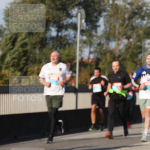 03.10.2025 - Köhlbrandbrückenlauf Luisa Fischer http://msf.ph/oto/9014896 03.10.2025 10:59:29 Position 3  meine-sportfotos.de