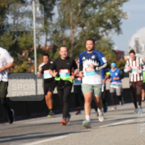 03.10.2025 - Köhlbrandbrückenlauf Luisa Fischer http://msf.ph/oto/9014898 03.10.2025 10:59:30 Position 3  meine-sportfotos.de