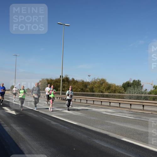 03.10.2025 - Köhlbrandbrückenlauf Julia Fischer http://msf.ph/oto/9014903 03.10.2025 13:11:22 Position 3  meine-sportfotos.de