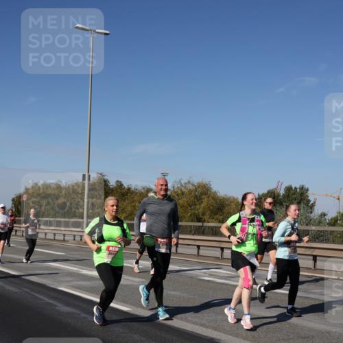 03.10.2025 - Köhlbrandbrückenlauf Julia Fischer http://msf.ph/oto/9014912 03.10.2025 13:11:24 Position 3  meine-sportfotos.de