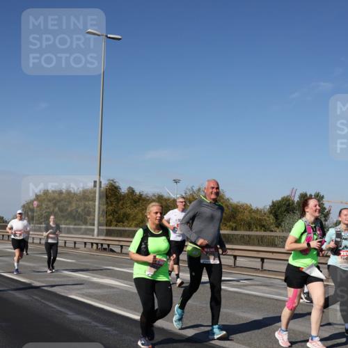 03.10.2025 - Köhlbrandbrückenlauf Julia Fischer http://msf.ph/oto/9014916 03.10.2025 13:11:25 Position 3 6526 meine-sportfotos.de