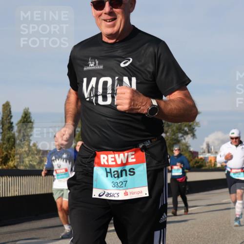 03.10.2025 - Köhlbrandbrückenlauf Luisa Fischer http://msf.ph/oto/9014920 03.10.2025 10:59:32 Position 3 3327 meine-sportfotos.de