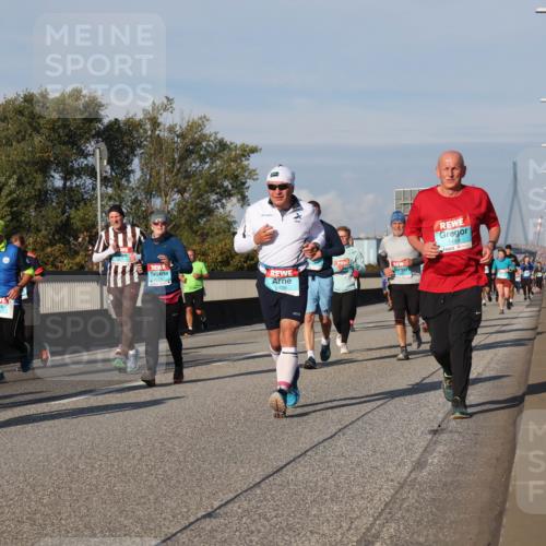 03.10.2025 - Köhlbrandbrückenlauf Luisa Fischer http://msf.ph/oto/9014925 03.10.2025 10:59:33 Position 3 2079, 2929, 1498 meine-sportfotos.de