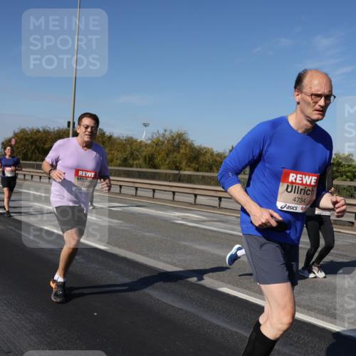03.10.2025 - Köhlbrandbrückenlauf Julia Fischer http://msf.ph/oto/9014936 03.10.2025 13:11:29 Position 3 5174, 4734 meine-sportfotos.de