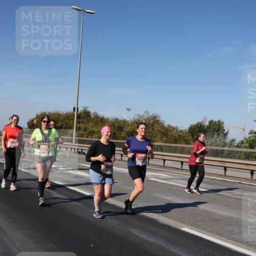 03.10.2025 - Köhlbrandbrückenlauf Julia Fischer http://msf.ph/oto/9014955 03.10.2025 13:11:32 Position 3  meine-sportfotos.de