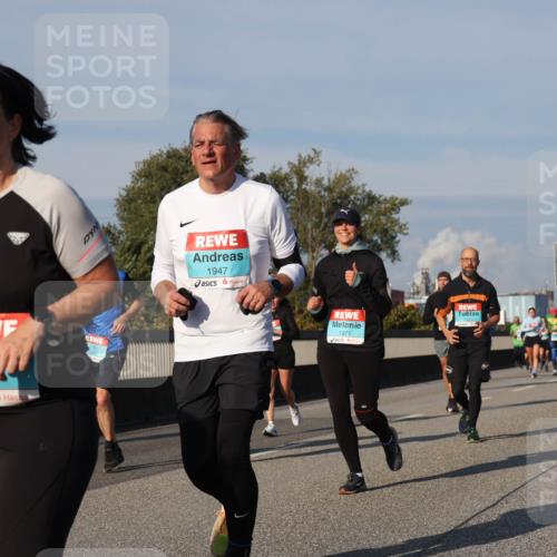 03.10.2025 - Köhlbrandbrückenlauf Luisa Fischer http://msf.ph/oto/9014985 03.10.2025 10:59:39 Position 3 179, 1947, 1979 meine-sportfotos.de