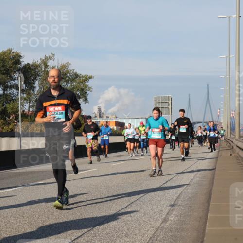 03.10.2025 - Köhlbrandbrückenlauf Luisa Fischer http://msf.ph/oto/9015005 03.10.2025 10:59:41 Position 3  meine-sportfotos.de