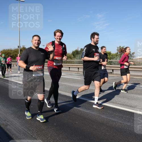 03.10.2025 - Köhlbrandbrückenlauf Julia Fischer http://msf.ph/oto/9015006 03.10.2025 13:11:43 Position 3 4733, 4823 meine-sportfotos.de