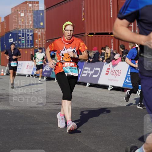 03.10.2025 - Köhlbrandbrückenlauf Michael Burmester http://msf.ph/oto/9015011 03.10.2025 10:14:49 Ziel 1220, 1427, 1655, 1674, 1711, 1813, 1852, 2044, 2812, 3499, 3500, 3699, 3744, 3750 meine-sportfotos.de
