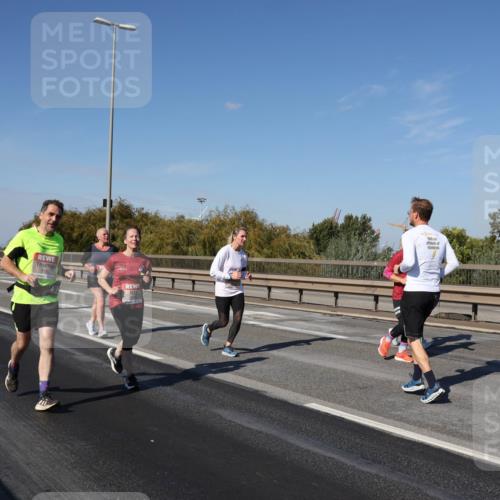 03.10.2025 - Köhlbrandbrückenlauf Julia Fischer http://msf.ph/oto/9015031 03.10.2025 13:11:51 Position 3  meine-sportfotos.de