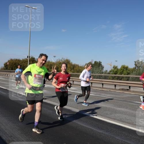03.10.2025 - Köhlbrandbrückenlauf Julia Fischer http://msf.ph/oto/9015039 03.10.2025 13:11:52 Position 3 5120 meine-sportfotos.de