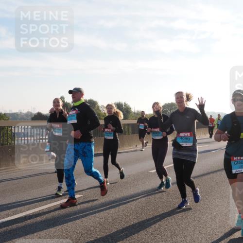 03.10.2025 - Köhlbrandbrückenlauf Fabian Wolf http://msf.ph/oto/9015047 03.10.2025 09:25:01 Position 3 2463, 2320, 2830 meine-sportfotos.de