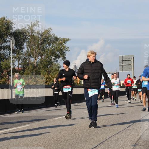 03.10.2025 - Köhlbrandbrückenlauf Luisa Fischer http://msf.ph/oto/9015084 03.10.2025 10:59:50 Position 3 3348, 1372, 2812 meine-sportfotos.de