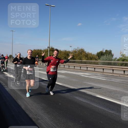 03.10.2025 - Köhlbrandbrückenlauf Julia Fischer http://msf.ph/oto/9015091 03.10.2025 13:12:06 Position 3  meine-sportfotos.de