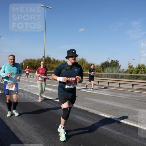 03.10.2025 - Köhlbrandbrückenlauf Julia Fischer http://msf.ph/oto/9015108 03.10.2025 13:12:11 Position 3 5222, 5110 meine-sportfotos.de