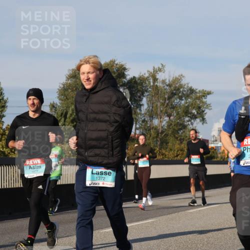 03.10.2025 - Köhlbrandbrückenlauf Luisa Fischer http://msf.ph/oto/9015110 03.10.2025 10:59:52 Position 3 1877, 1372, 2812 meine-sportfotos.de