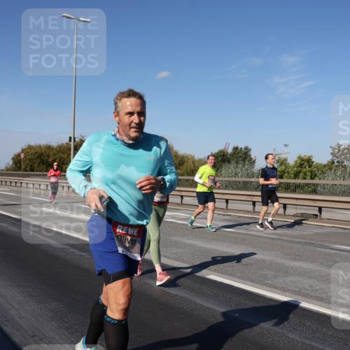03.10.2025 - Köhlbrandbrückenlauf Julia Fischer http://msf.ph/oto/9015117 03.10.2025 13:12:13 Position 3  meine-sportfotos.de