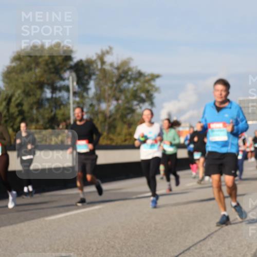 03.10.2025 - Köhlbrandbrückenlauf Luisa Fischer http://msf.ph/oto/9015127 03.10.2025 10:59:54 Position 3  meine-sportfotos.de